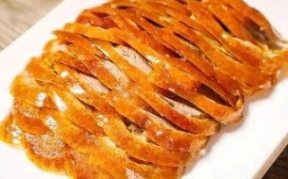 北京片皮烤鸭哪里最正宗_北京片皮烤鸭多少钱一只
