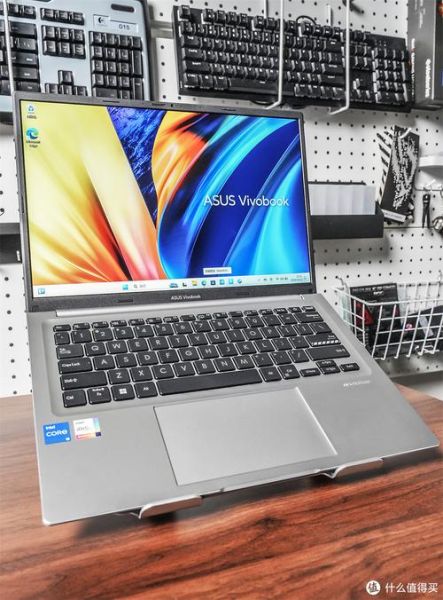 如何挑选高性价比的笔记本电脑_2024年值得买的轻薄本有哪些-第3张图片-俊逸知识馆