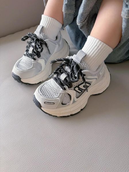 小米鞋子怎么样_小米运动鞋值得买吗-第1张图片-俊逸知识馆