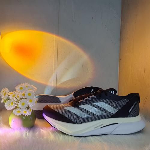 阿迪达斯鞋子怎么样_阿迪达斯跑鞋值得买吗-第1张图片-俊逸知识馆 阿迪达斯鞋子怎么样_阿迪达斯跑鞋值得买吗-第1张图片-俊逸知识馆