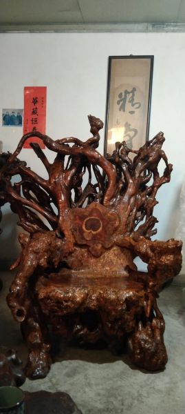 根雕价格一般多少钱_根雕怎么保养不开裂-第2张图片-俊逸知识馆 根雕价格一般多少钱_根雕怎么保养不开裂-第2张图片-俊逸知识馆