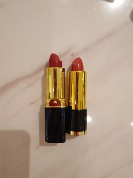 什么口红不掉色_哪款口红适合黄皮-第2张图片-俊逸知识馆