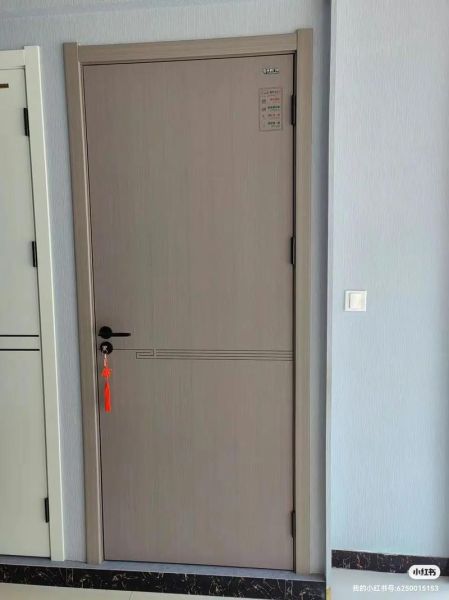 木门价格一般多少钱_实木门和复合门哪个好-第3张图片-俊逸知识馆