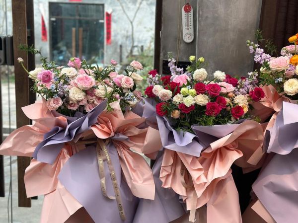 开花店需要多少钱_花艺培训哪家好-第2张图片-俊逸知识馆