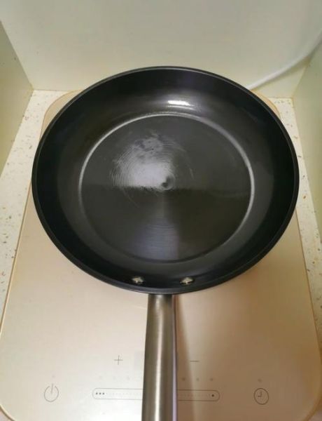 爱仕达煎锅怎么样_爱仕达煎锅值得买吗-第1张图片-俊逸知识馆