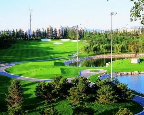 北京高尔夫俱乐部哪家好_初学者如何选场-第3张图片-俊逸知识馆