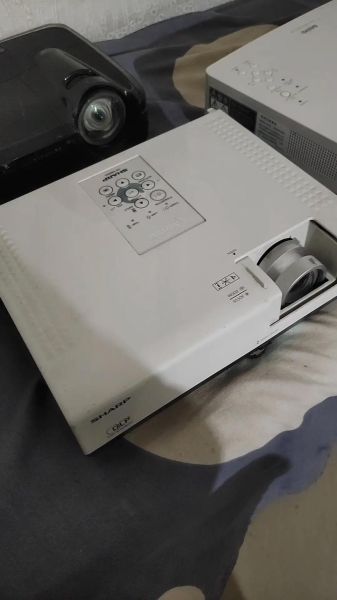 夏普投影仪怎么样_夏普投影仪值得买吗-第1张图片-俊逸知识馆