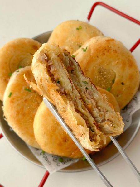 老北京肉饼哪家最正宗_怎么做才酥脆多汁-第1张图片-俊逸知识馆 老北京肉饼哪家最正宗_怎么做才酥脆多汁-第1张图片-俊逸知识馆